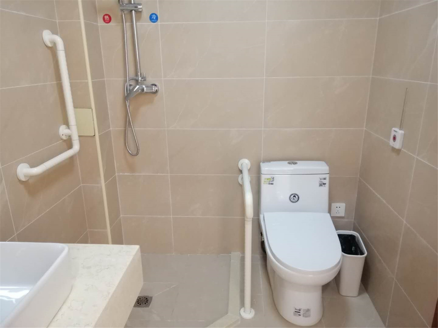 1629252399922076025.jpg 1629252399922076025.jpg