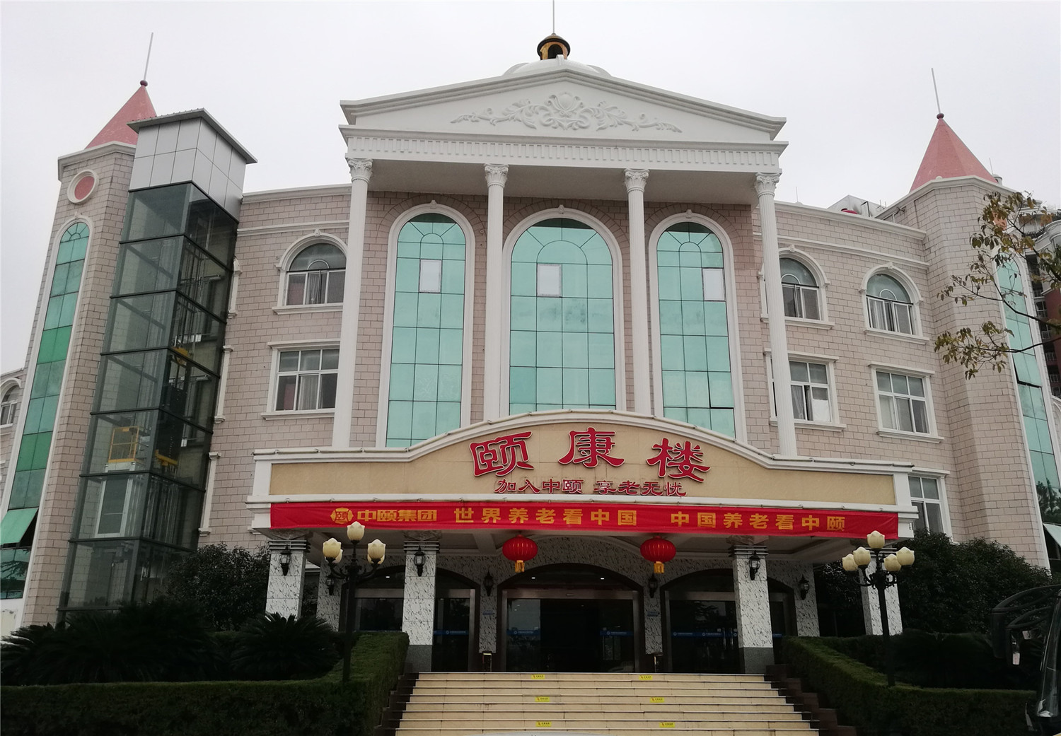 1629252455906024112.jpg 1629252455906024112.jpg