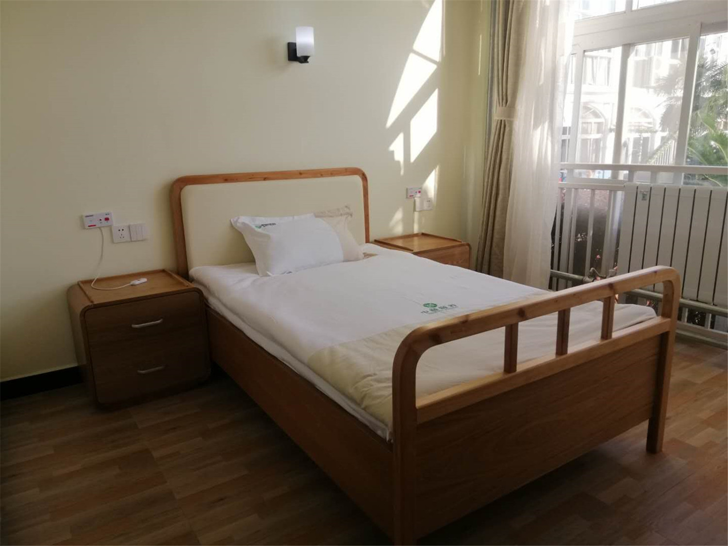 1629252501309056512.jpg 1629252501309056512.jpg