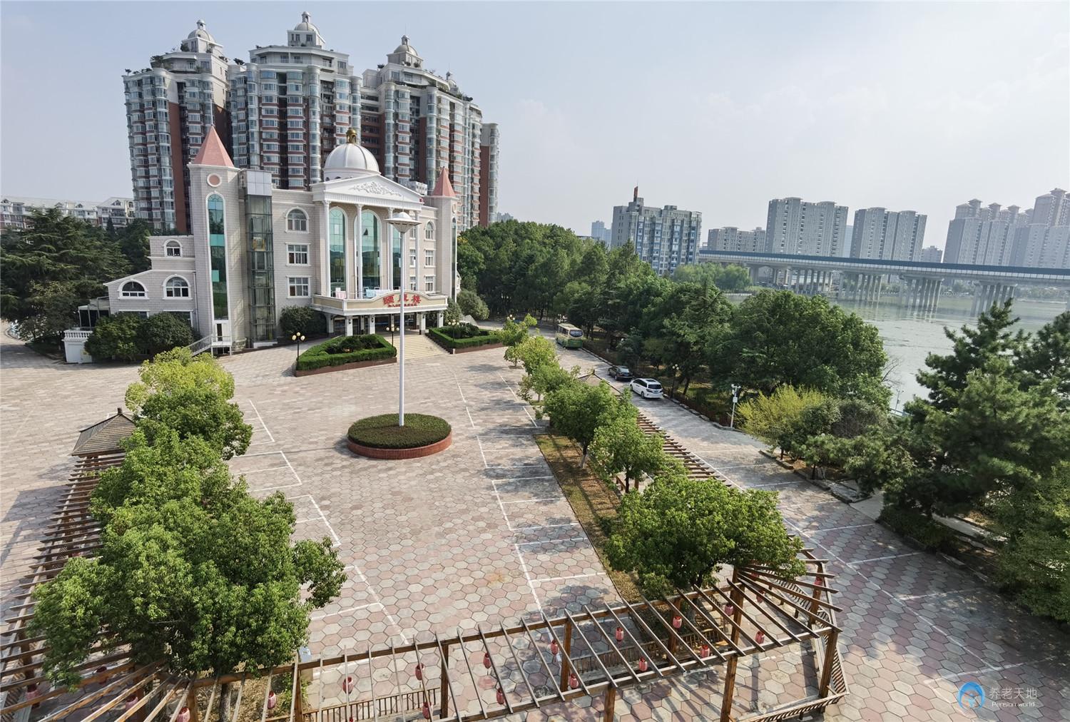 1630481197758052256.jpg 1630481197758052256.jpg