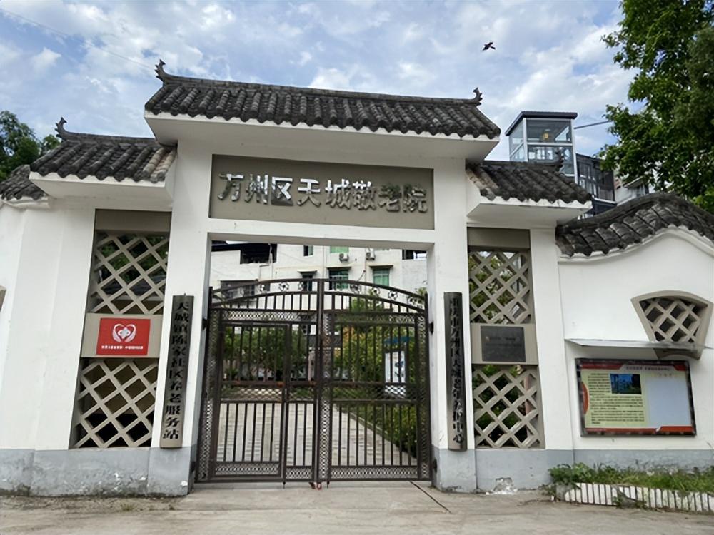 1659341709088037245.jpg 1659341709088037245.jpg