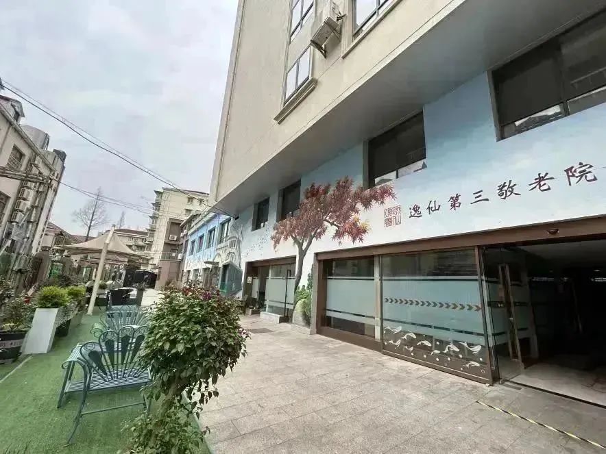 1683863379844001898.jpg 1683863379844001898.jpg