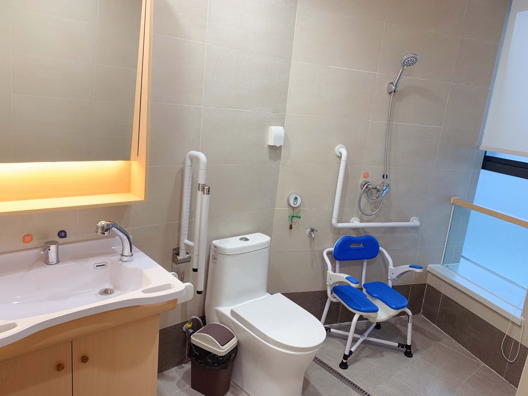 1701327652515033352.jpg 1701327652515033352.jpg