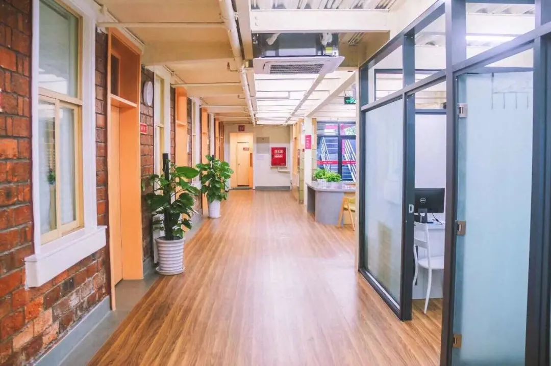 1704176237052060096.jpg 1704176237052060096.jpg