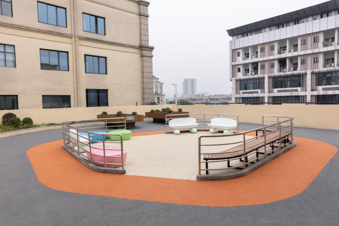 1704857317707050178.jpg 1704857317707050178.jpg