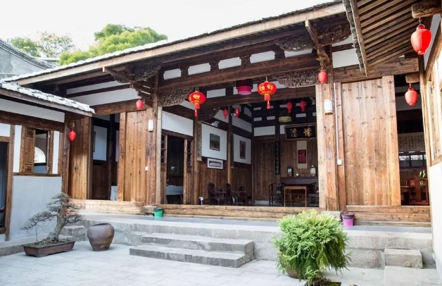 1706322640604031373.jpg 1706322640604031373.jpg