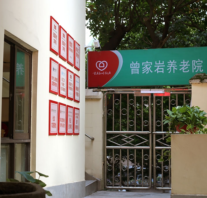 1712555963061002104.jpg 1712555963061002104.jpg