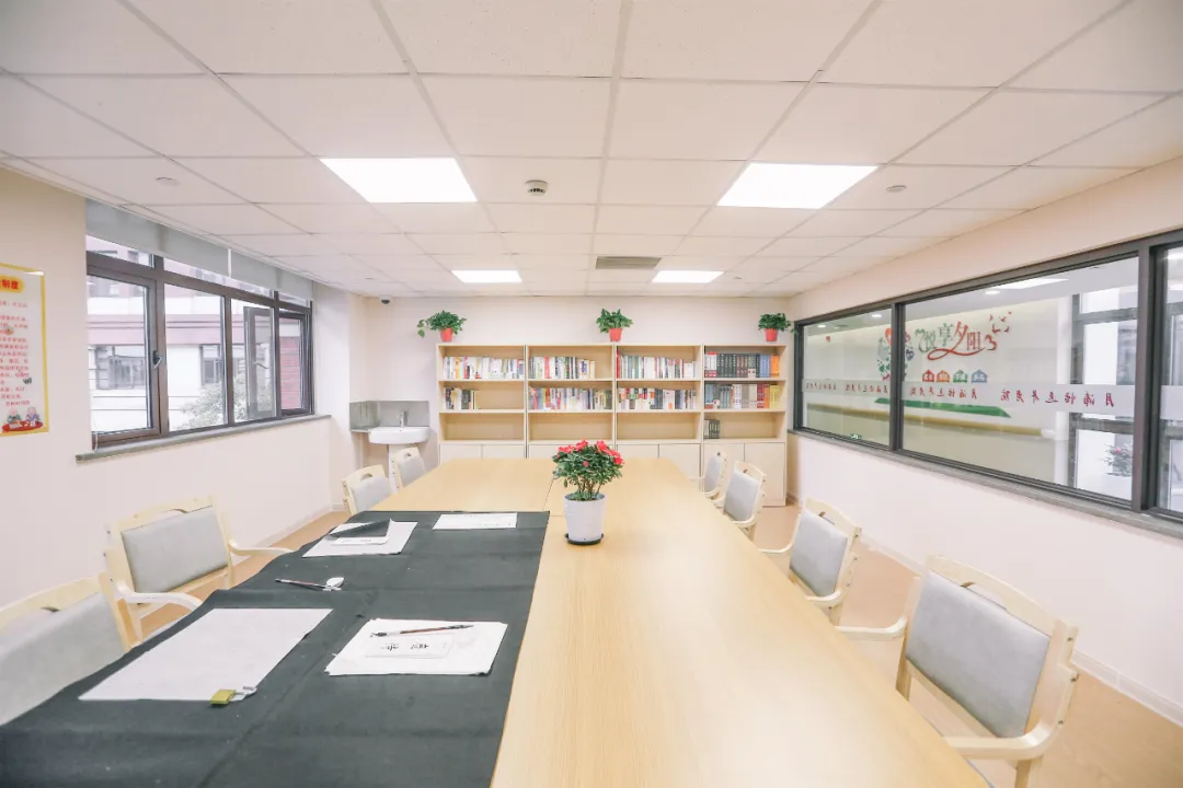 1713851729817042256.jpg 1713851729817042256.jpg