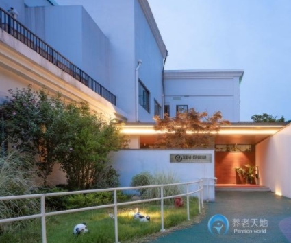 1716778516088053452.png 2.png