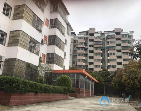 1716876985905044277.jpg 1716876985905044277.jpg